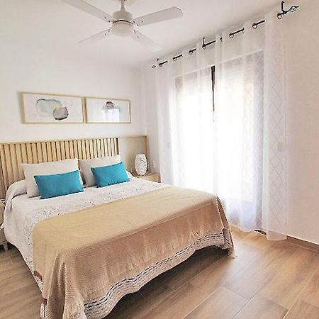 Апартаменти Apartamento Europa Primera Linea De Playa Guardamar Гуардамар-дел-Сегура Екстер'єр фото