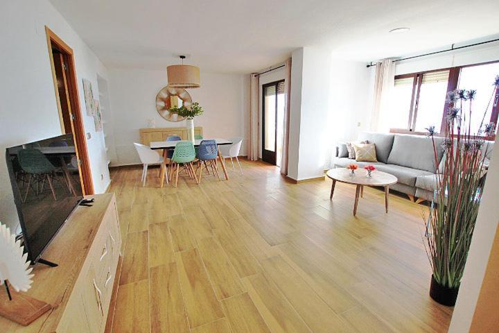 Апартаменти Apartamento Europa Primera Linea De Playa Guardamar Гуардамар-дел-Сегура Екстер'єр фото