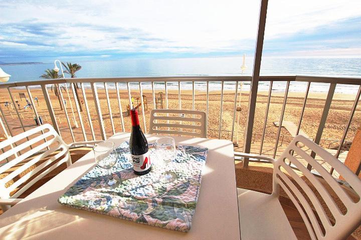 Апартаменти Apartamento Europa Primera Linea De Playa Guardamar Гуардамар-дел-Сегура Екстер'єр фото